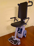 Schodołaz kroczący krzesełkowy